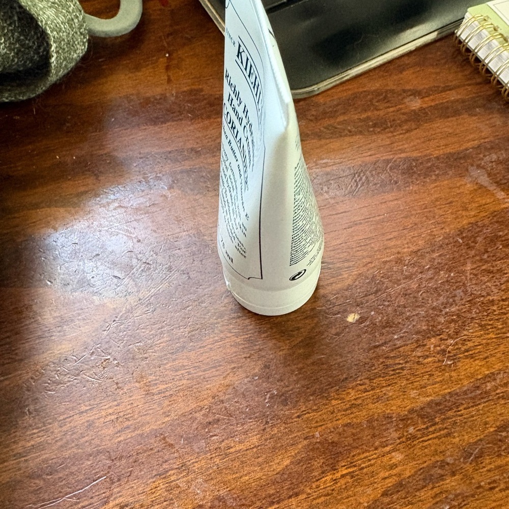Kiehl's Richly Hydrating Hand Cream Coriander 2.5 oz 85% Full - Picture 3 of 3